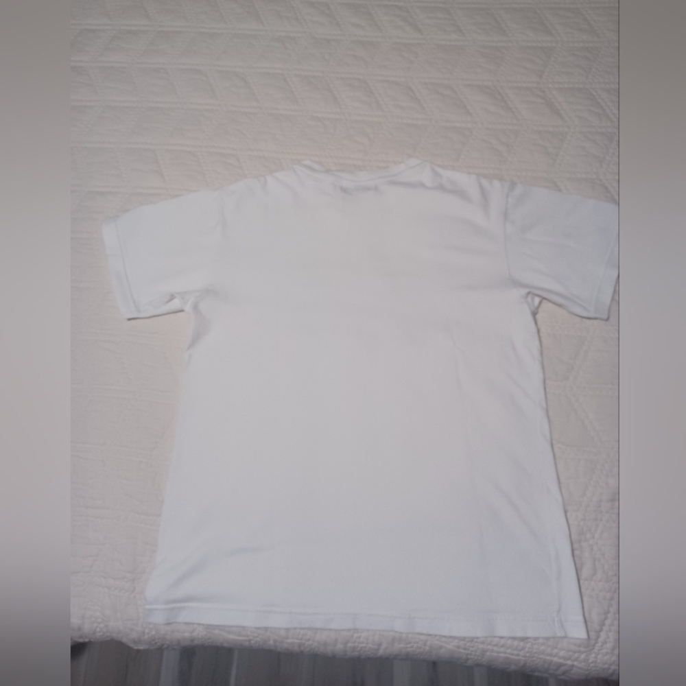 Red and White Short Sleeve Tee with Artistic Design - Picture 2 of 5